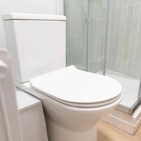 Quiet Radiant Studio Overlooking The Garden * Paris