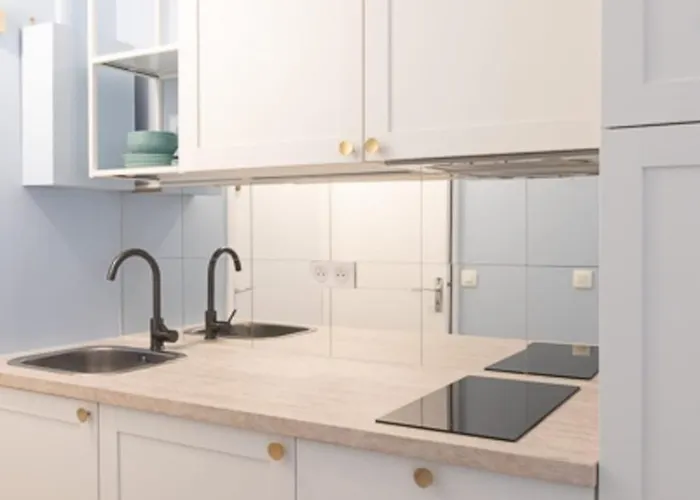 Quiet Radiant Studio Overlooking The Garden Paris